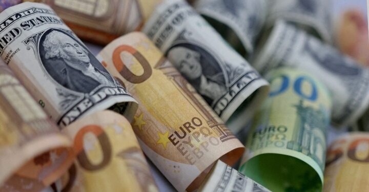 أسعار العملات في مصر اليوم الأحد