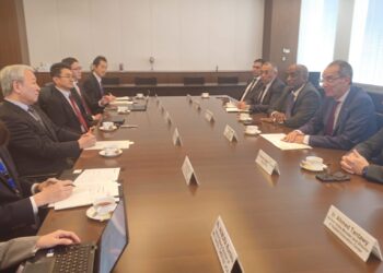 وزير الاتصالات. يبحث مع رئيس الوكالة اليابانية للتعاون الدولى “جايكا”  تعزيز سبل التعاون