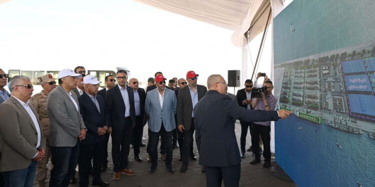 باستثمارات 65 مليون دولار.. سكاي للموانئ تبدأ تشغيل المرحلة الأولى لمحطة متعددة الأغراض بميناء شرق بورسعيد