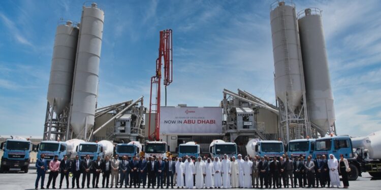 كونمكس تفتتح أول مصانعها للخرسانة الجاهزة في أبوظبي