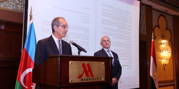 وزير الاتصالات يشارك فى احتفالية العيد الوطنى لجمهورية أذربيجان