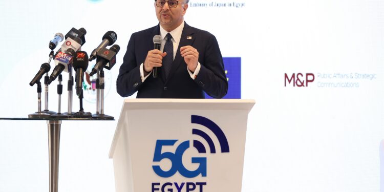 كبير مستشاري “ترامب” يشيد بدور “محرم وشركاه” في دعم الاستثمار  والتحول الرقمي في أفريقيا خلال منتدى الجيل الخامس