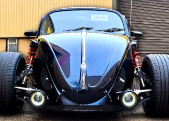 سيارة بورش خارقة في زي الفولكس فاجن