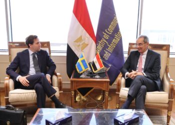 وزير الاتصالات يبحث فتح آفاق التعاون الرقمي مع السويد وجذب الاستثمارات