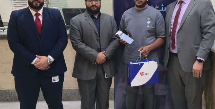 إى تاكس تدعم الممولين الجدد بأجهزة نقاط بيع مجانية