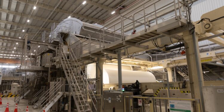 حياة مصر للمنتجات الصحية تحصل على علامة الجودة “بكل فخر صُنع في مصر” من مركز تحديث الصناعة