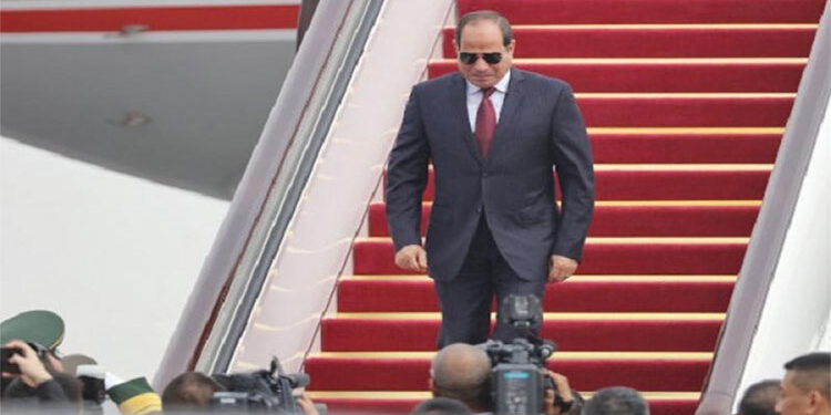الرئيس السيسى يعود إلى أرض الوطن بعد زيارته لدولة الإمارات