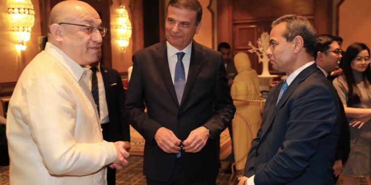 وزير الزراعة يشارك في اليوم الوطني لدولة الفلبين نيابةً عن الحكومة المصرية