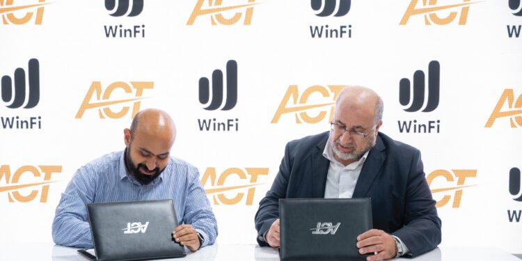    توقعان بروتوكول تعاون استراتيجي لتعزيز التحول الرقمي في قطاع المطاعم