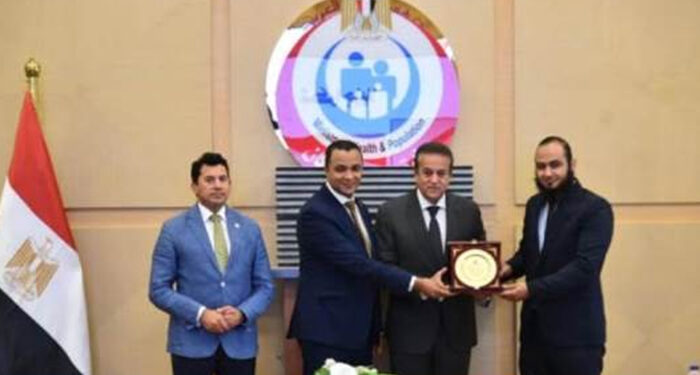 وزير الصحة يعقد لقاءً موسعًا مع لجنة الصحة والسكان بنموذج محاكاة مجلس الشيوخ