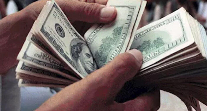 قفزة كبيرة في أسعار الدولار الآن بالبنوك المصرية