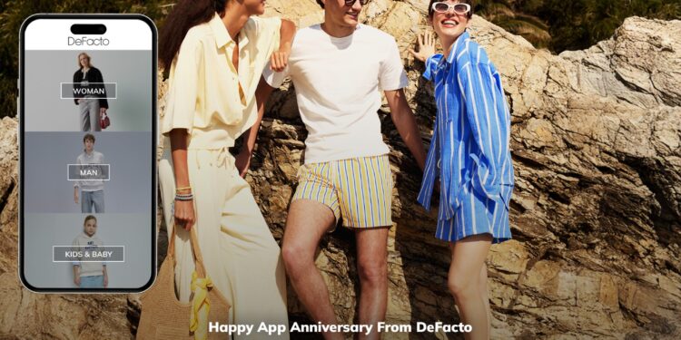 ديفاكتو تحتفل بثلاثة أعوام من نجاح تطبيقها الإلكتروني