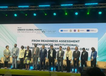 وزارة الاتصالات تشارك في المنتدى العالمي لأخلاقيات الذكاء الاصطناعي التابع لليونسكو في بانكوك