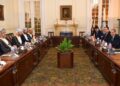 وزير الخارجية والهجرة يستقبل نظيره العُماني ويترأسان أعمال اللجنة المشتركة بالقاهرة