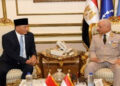 الفريق أول عبدالمجيد صقر  يلتقى وزير الدفاع الإندونيسى