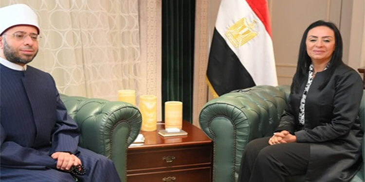 وزيرة التضامن تستقبل وزير الأوقاف .. ويبحثان تعزيز سبل التعاون والتنسيق في دعم مبادرات وبرامج الحماية الاجتماعية