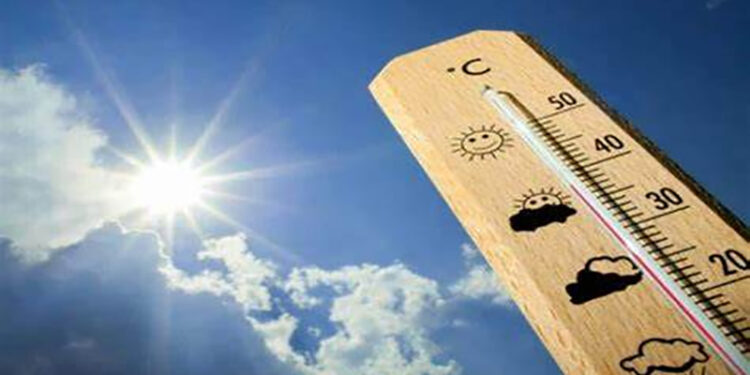 طقس الأحد.. انخفاض بدرجات الحرارة ورطوبة والعظمى بالقاهرة 35 درجة