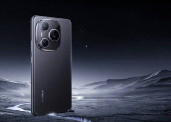 هونر تطلق هاتفًا ذكيًا يشبه iPhone بسعة 8000 مللي أمبير في الساع