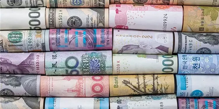 أسعار العملات في مصر اليوم الخميس