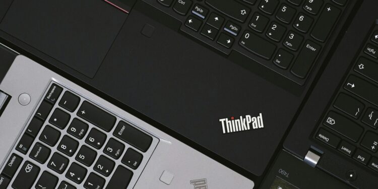 ترقيات ويندوز 11 تدفع شحنات الكمبيوترات للنمو في الربع الثاني من 2025