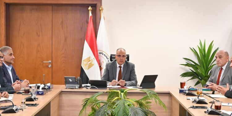 وزير الري يتابع موقف عدد من دراسات برنامج التعاون المشترك في البحوث التطبيقية بين مصر وهولندا JCAR