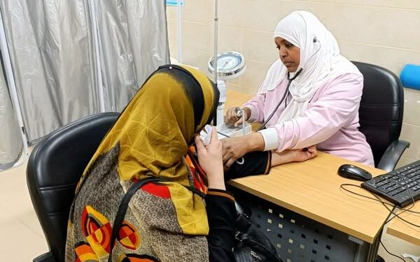 رئيس هيئة الرعاية الصحية يعلن بدء التشغيل الرسمي لمنظومة التأمين الصحي الشامل بمحافظة أسوان