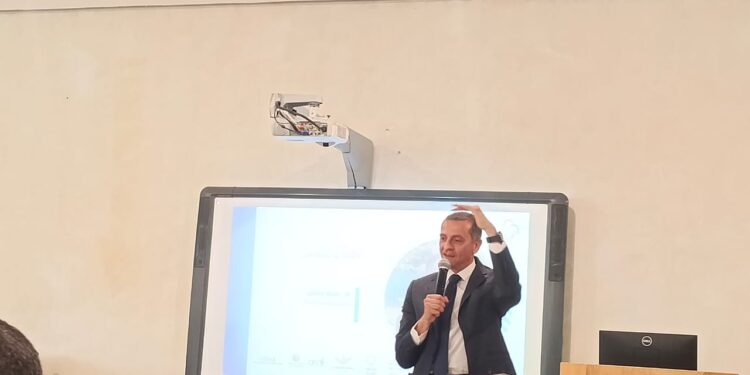 أسوان تستعد لإطلاق أول بنك للبذور والشتلات المناخية