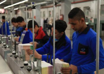 أكاديمية نهضة مصر للطباعة تفتح باب القبول أمام خريجي الإعدادية لدبلوم معتمد وفرص عمل