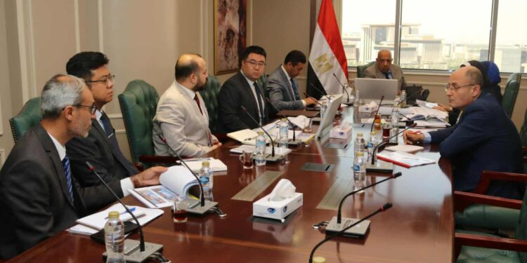 وزير الكهرباء يتابع مستجدات الموقف التنفيذي لأعمال توفير التغذية الكهربائية لمشروعات الدلتا الجديدة