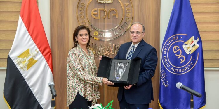 رئيس هيئة الدواء يستقبل المدير الإقليمي لمنظمة الصحة العالمية