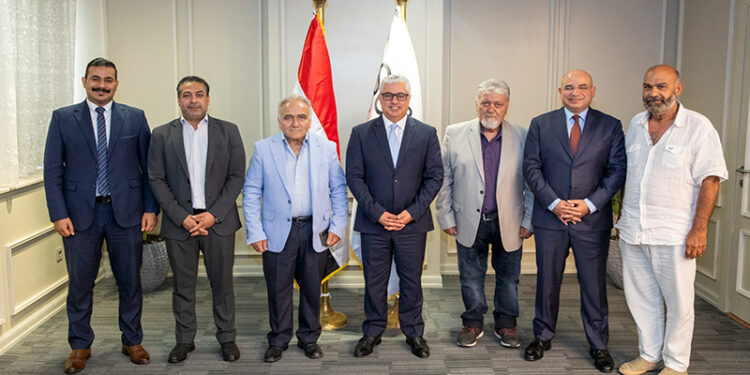 اقتصادية قناة السويس توقع مشروع “مارينيرو- Mariniro” للملابس الجاهزة بالقنطرة غرب