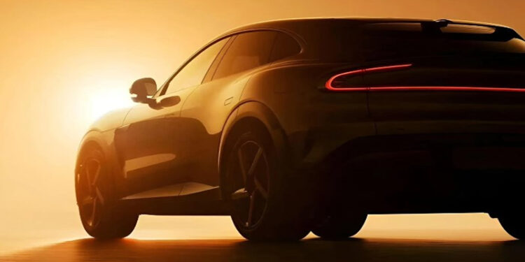 شاومي تنصح مستهلكي عرباتها بشراء سيارات تسلا