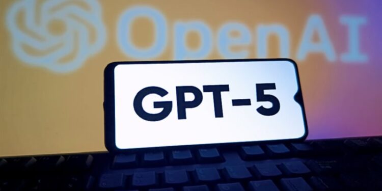 إطلاق نموذج GPT-5 الجديد من OpenAI في تطبيق ChatGPT