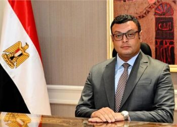 وزير الإسكان يُصدر قرارات إزالة لمخالفات بناء بمدينة غرب بورسعيد والساحل الشمالي الغربي