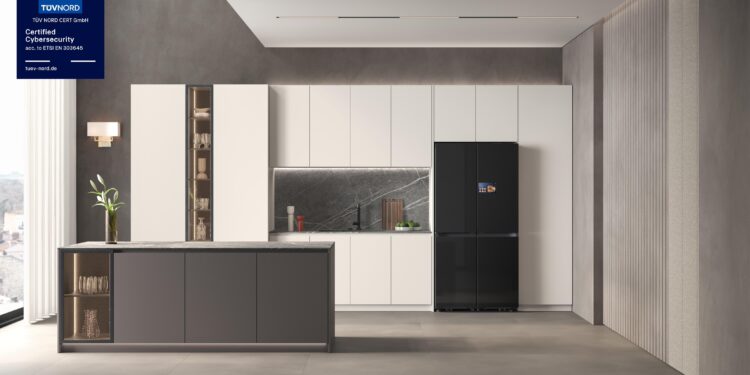 أجهزة سامسونج المنزلية الرقمية تحصد أول شهادة اعتماد لأمن إنترنت الأشياء من TÜV Nord