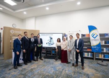 فريق طلابي بعلوم الحاسب والمعلومات جامعة مصر للمعلوماتية يصمم برنامج للقيادة الذاتية للسيارات