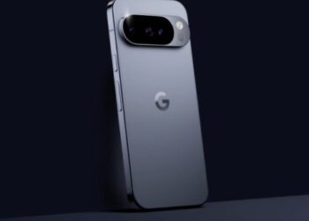 جوجل تكشف عن هاتف Pixel 10 Pro Fold ببطارية ضخمة وتصميم مألوف