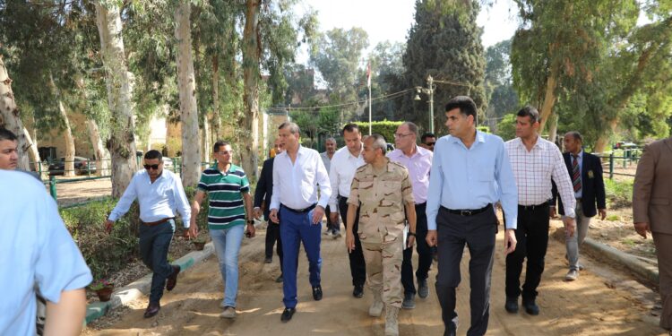 وزير الزراعة يتفقد أعمال التطوير بمحطة الزهراء للخيول العربية الأصيلة ويوجه بسرعة الإنجاز