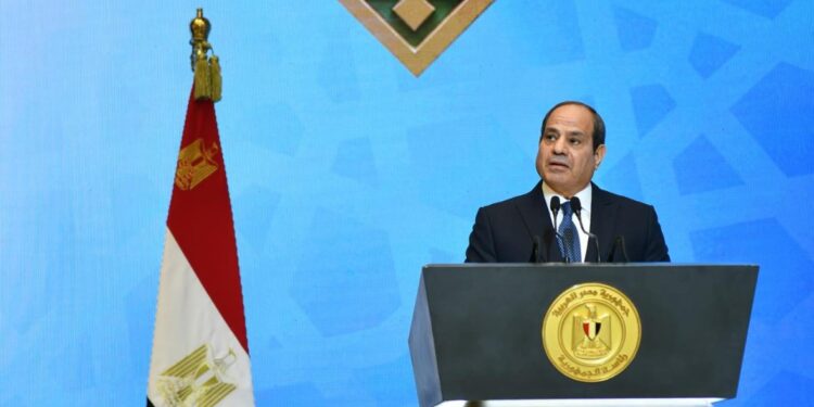 الرئيس السيسي يهنئ الشعب المصرى بمناسبة ذكرى المولد النبوي الشريف
