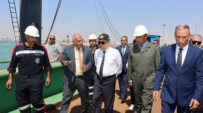 الفريق أسامة ربيع يتفقد شركة ترسانة السويس البحرية ويوجه بدراسة شاملة لمخطط تطوير الشركة وتعزيز قدراتها