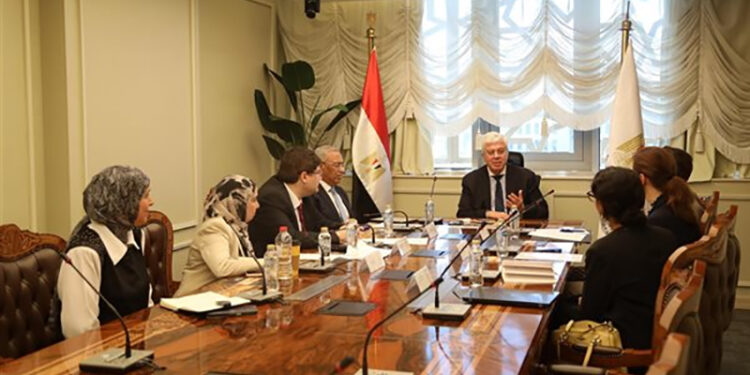 وزير التعليم العالي يبحث مع نائب أمين الهيئة الألمانية للتبادل الأكاديمي “DAAD” تعزيز التعاون