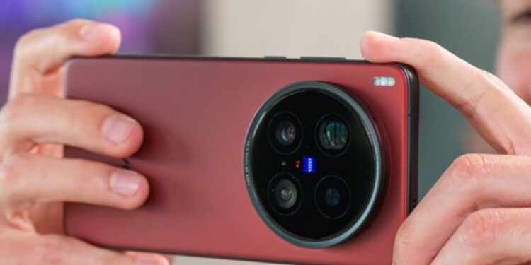 فيفو X300 Ultra.. أول هاتف في العالم بكاميرتين بدقة 200 ميجابكسل