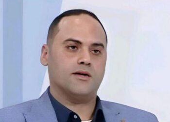 كيف تفوق الفضة على أمازون ليصبح سادس أكبر أصول العالم قيمة سوقية؟