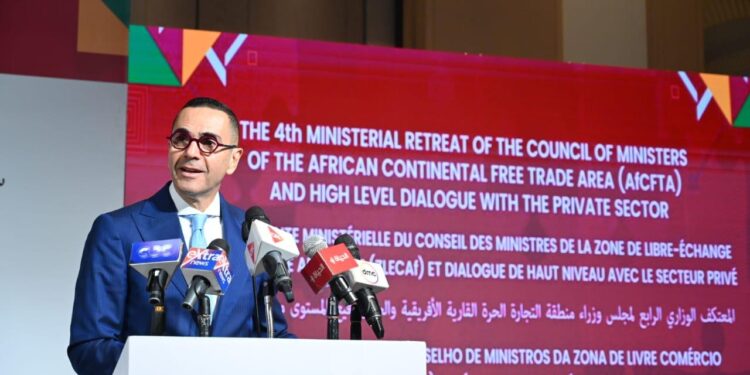 وزير الاستثمار يلتقي الأمين العام لمنطقة التجارة الحرة القارية الإفريقية