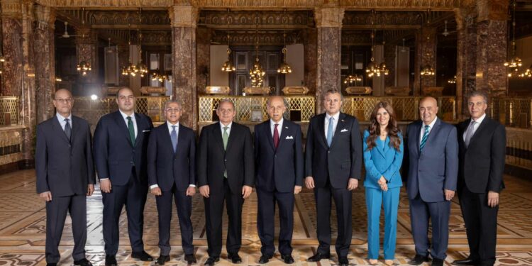 بنك مصر يحقق 81.3 مليار جنيه صافي أرباح في 2024 ويحصد أكثر من 80 جائزة عالمية