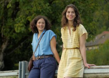 اليوم.. معهد ثربانتس يعرض الفيلم الإسباني “المنفيون الرومانسيون”