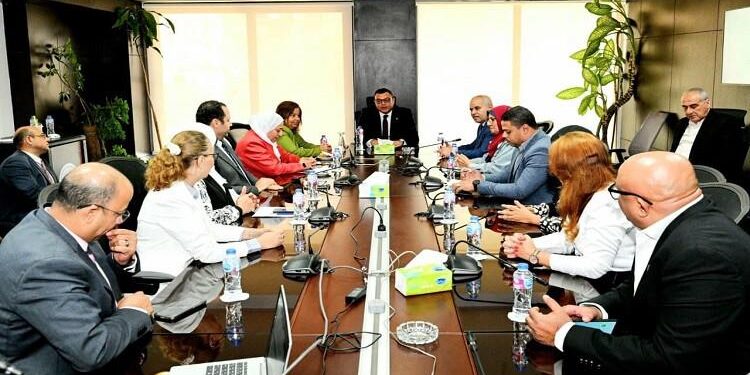 وزير الإسكان يتابع مستجدات إنشاء وحدة “الإيجار والسكن البديل”