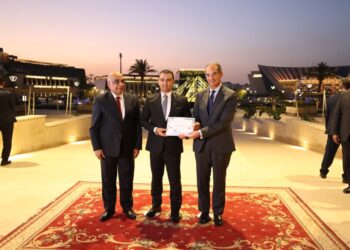 تعاون العدل والاتصالات يعزز التحول الرقمي في القضاء بتخريج دفعة جديدة من سفراء الذكاء الاصطناعي