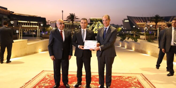 تعاون العدل والاتصالات يعزز التحول الرقمي في القضاء بتخريج دفعة جديدة من سفراء الذكاء الاصطناعي