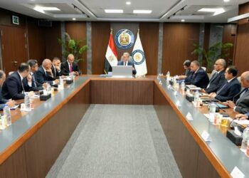 وزير البترول والثروة المعدنية في لقاء مفتوح مع الإعلاميين ورؤساء تحرير الصحف والمواقع الإخبارية المصرية